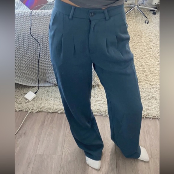 Urban Outfitters Pants - Urban outfitters pants beautiful grey colour size small